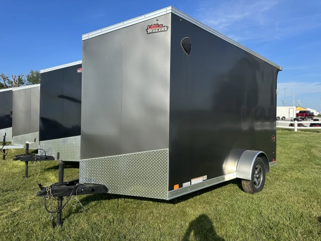 DEMO UNITED WJ-712SA32-8.5-B ENCLOSED TRAILER