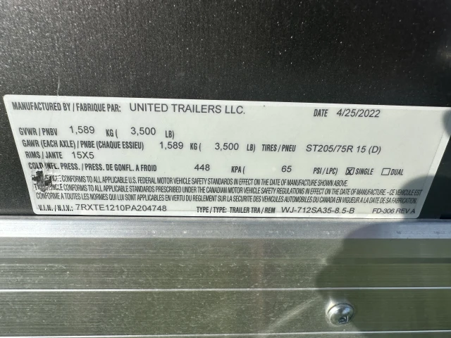 DEMO UNITED WJ-712SA32-8.5-B ENCLOSED TRAILER