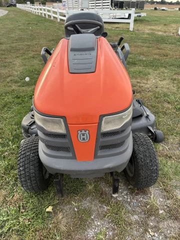 USED HUSQVARNA LGT2554 RIDING LAWN MOWER/TRACTOR