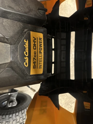 CUB CADET XT1 LT42 IntelliPOWER