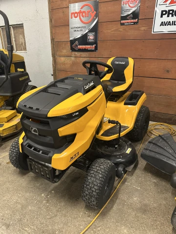 CUB CADET XT1 LT42 IntelliPOWER