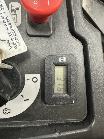 USED HUSTLER RAPTOR X 54"