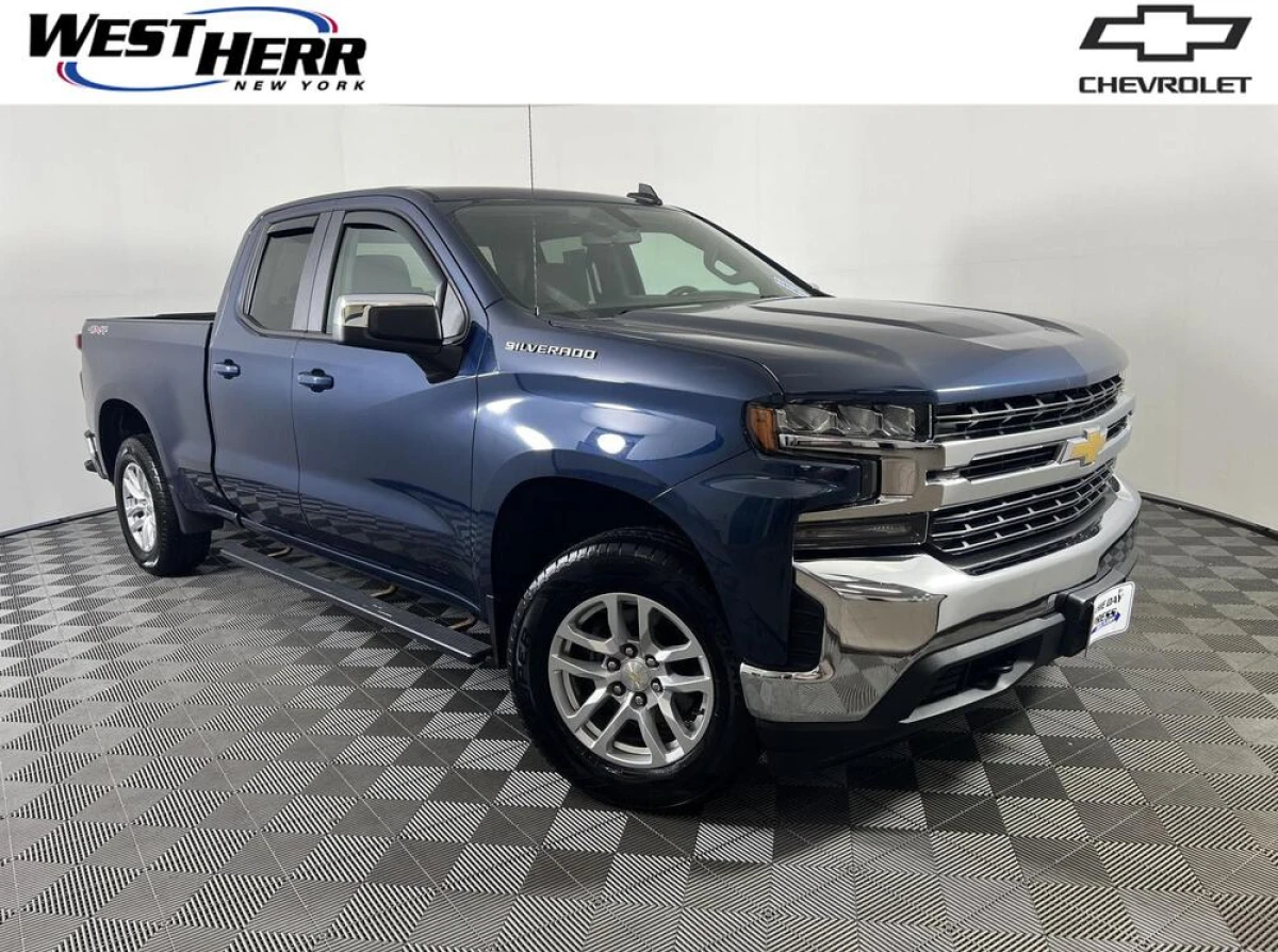 Pre-Owned 2021 Chevrolet Silverado 1500 LT