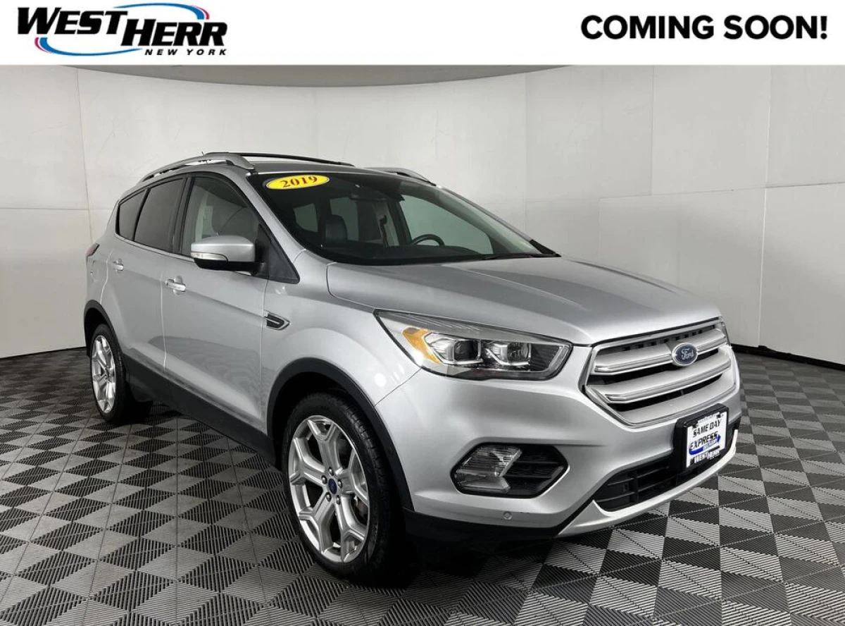 Pre-Owned 2019 Ford Escape Titanium