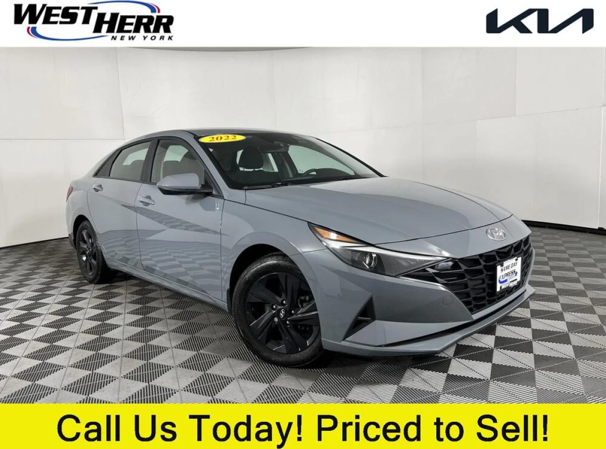 Pre-Owned 2022 Hyundai Elantra Hybrid Blue