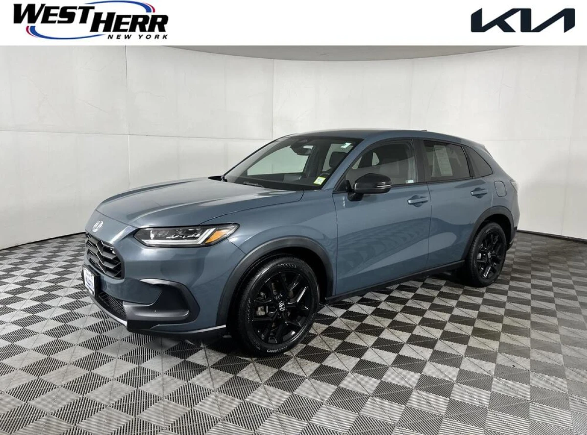 Pre-Owned 2023 Honda HR-V Sport