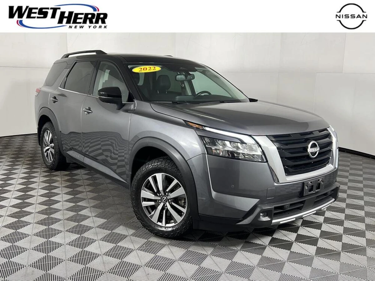 Pre-Owned 2022 Nissan Pathfinder SL