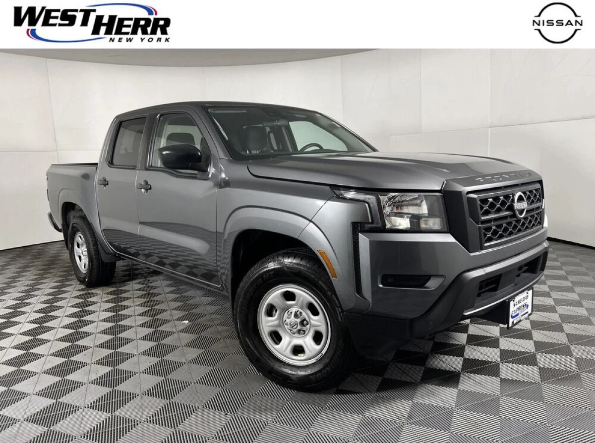 Pre-Owned 2022 Nissan Frontier S