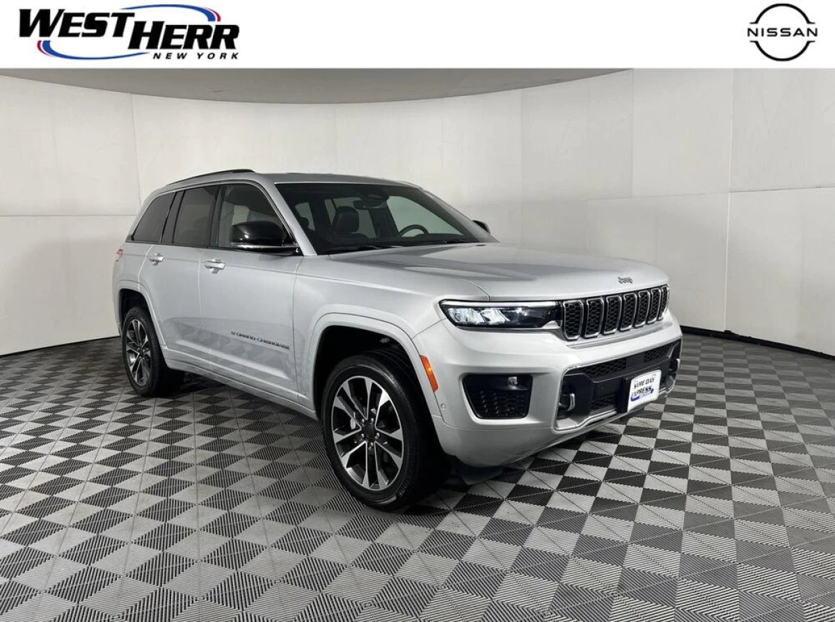 Pre-Owned 2022 Jeep Grand Cherokee Overland