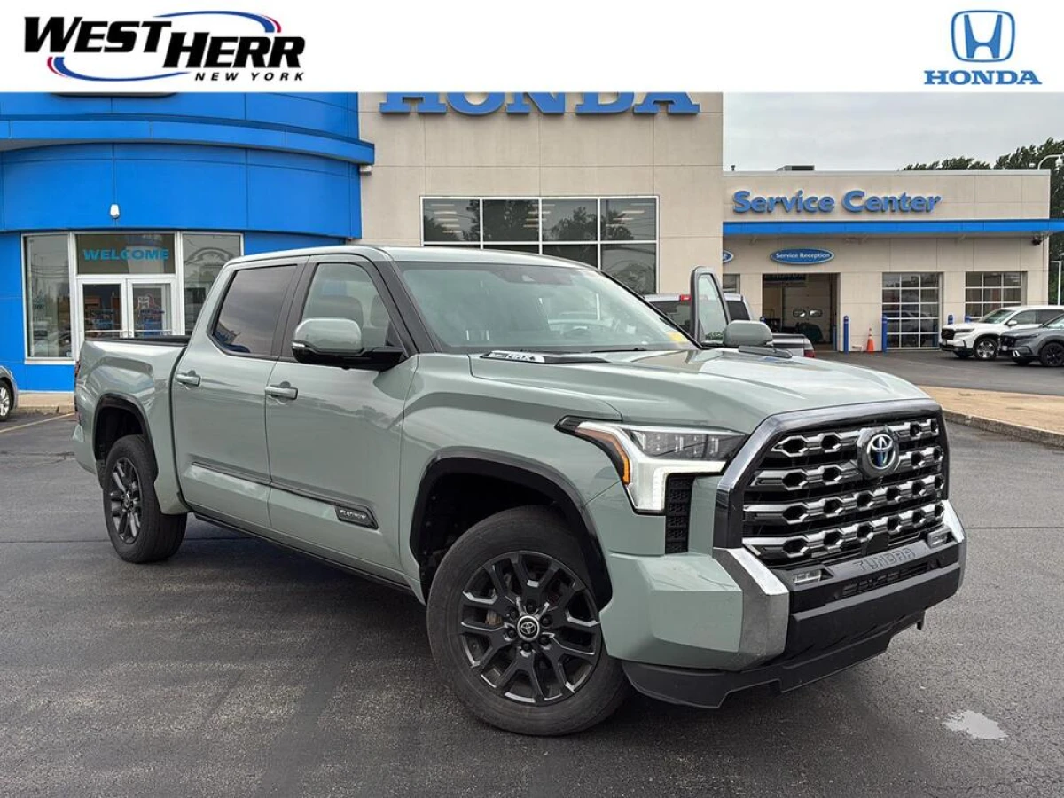Pre-Owned 2024 Toyota Tundra Platinum HV