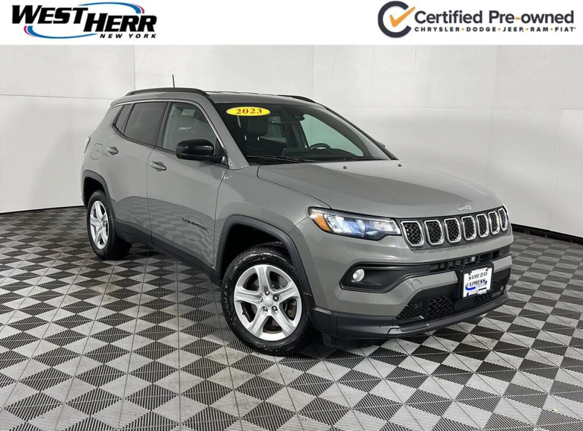 Certified Pre-Owned 2023 Jeep Compass Latitude