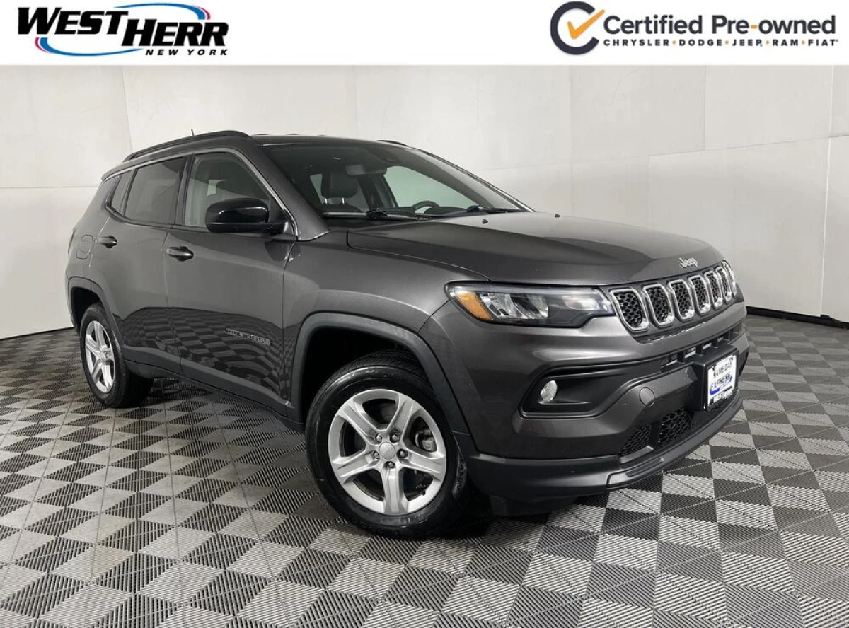 Certified Pre-Owned 2023 Jeep Compass Latitude
