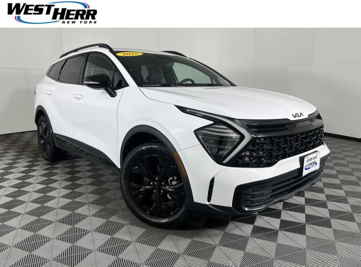 Pre-Owned 2025 Kia Sportage X-Line