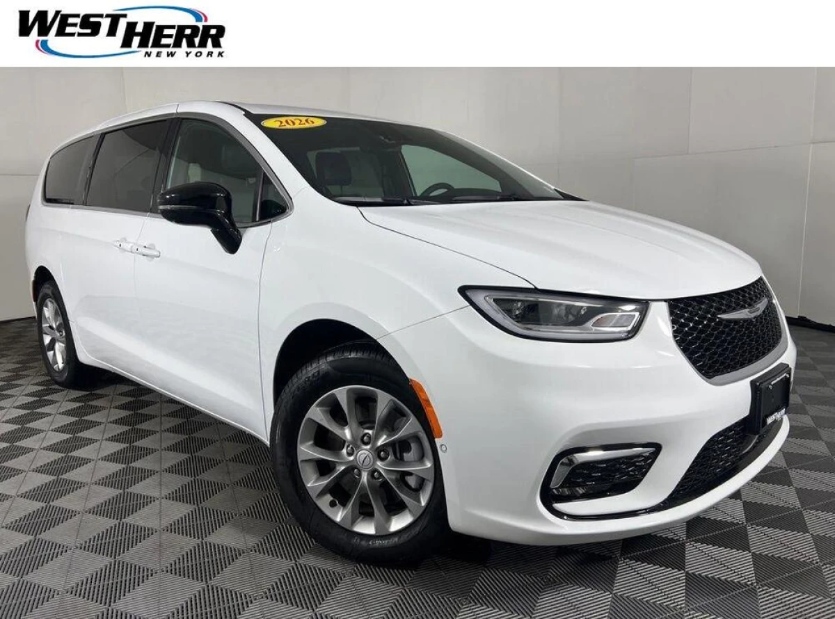Pre-Owned 2026 Chrysler Pacifica Select