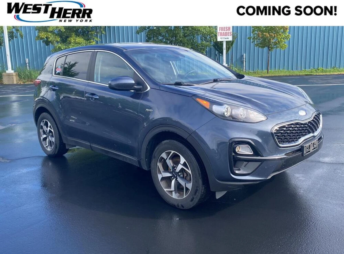 Pre-Owned 2022 Kia Sportage LX