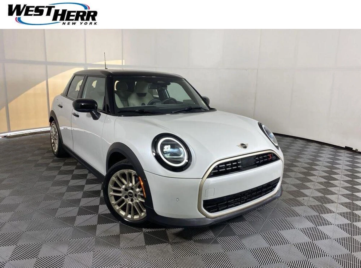 Pre-Owned 2025 MINI Cooper S Signature Plus