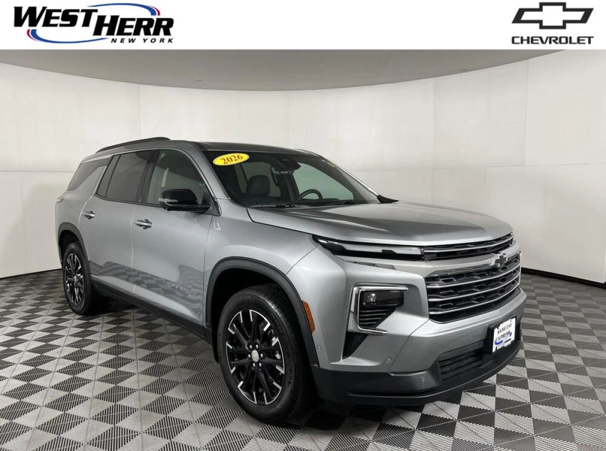 New 2026 Chevrolet Traverse FWD LT