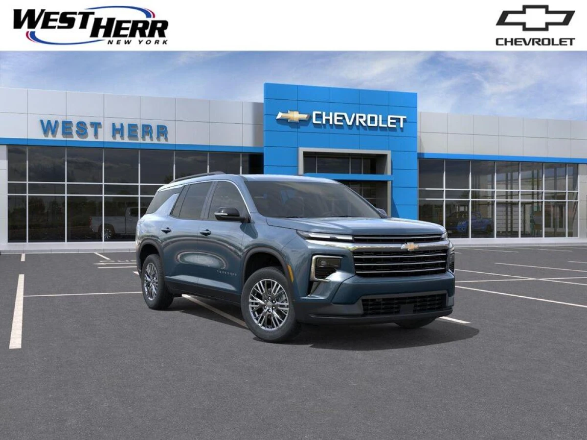 New 2026 Chevrolet Traverse AWD LT