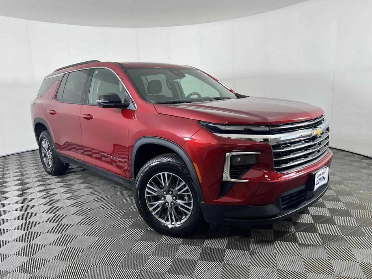 New 2026 Chevrolet Traverse LT
