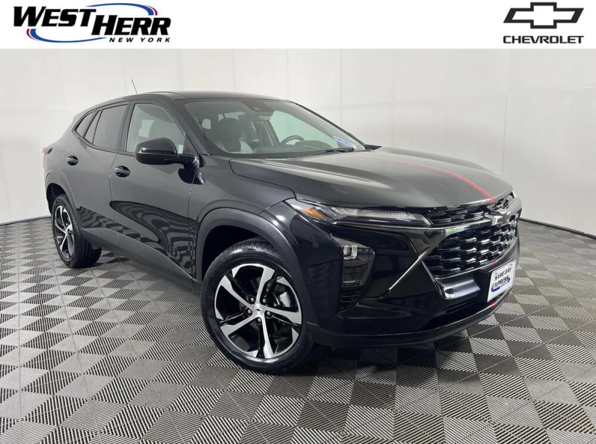 Pre-Owned 2024 Chevrolet Trax 1RS