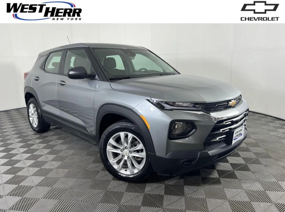Pre-Owned 2023 Chevrolet Trailblazer LS