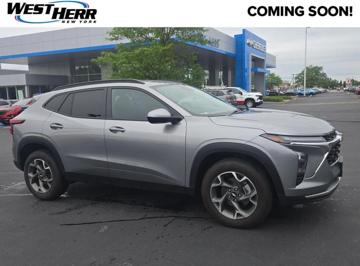 Pre-Owned 2024 Chevrolet Trax LT