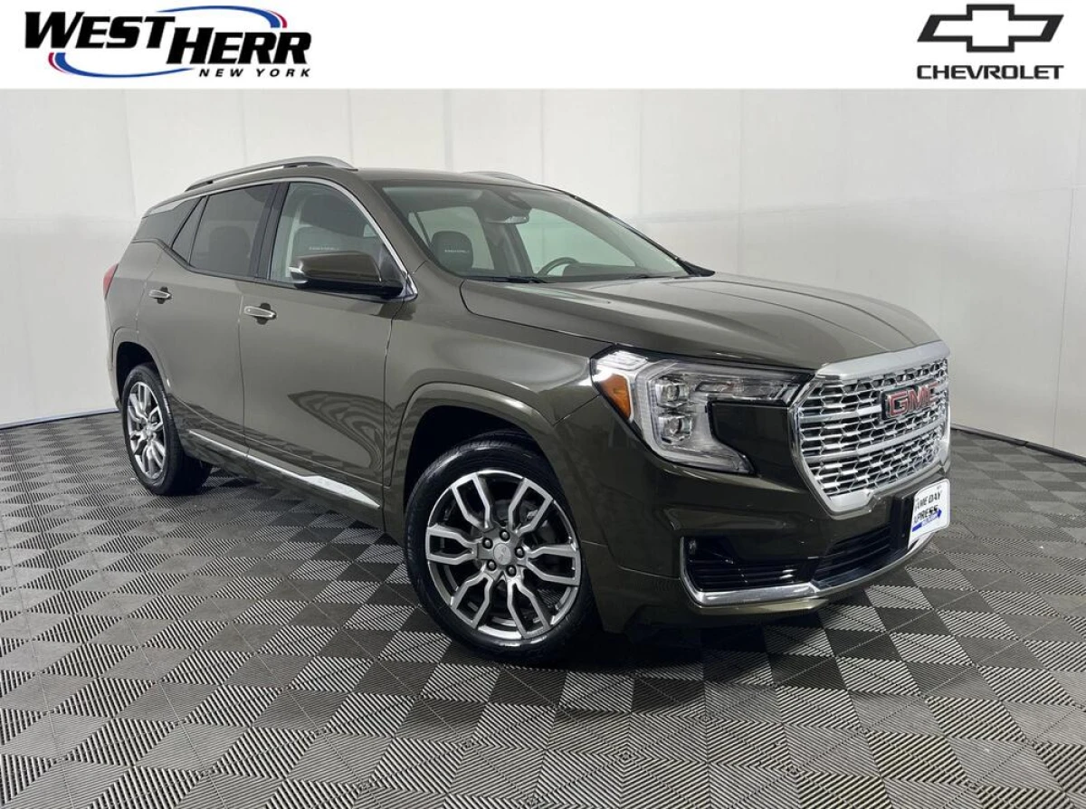Pre-Owned 2023 GMC Terrain Denali