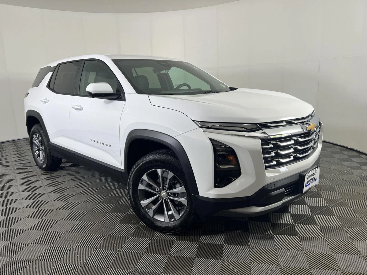 New 2026 Chevrolet Equinox AWD LT