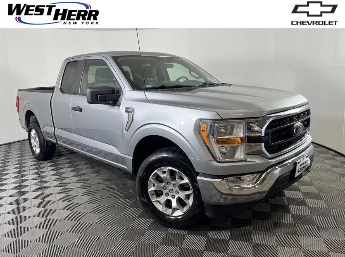 Pre-Owned 2022 Ford F-150 XLT