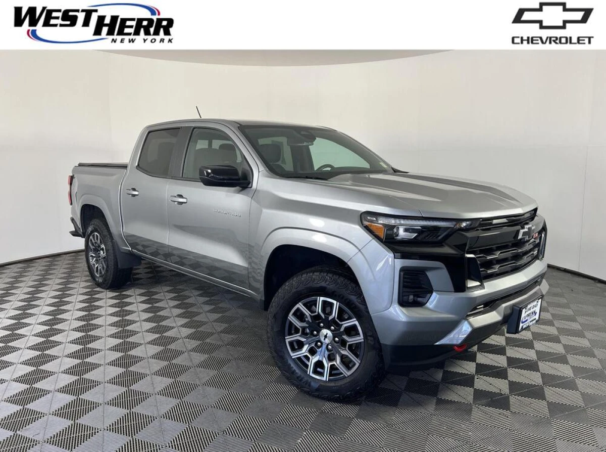 Pre-Owned 2024 Chevrolet Colorado 4WD Z71
