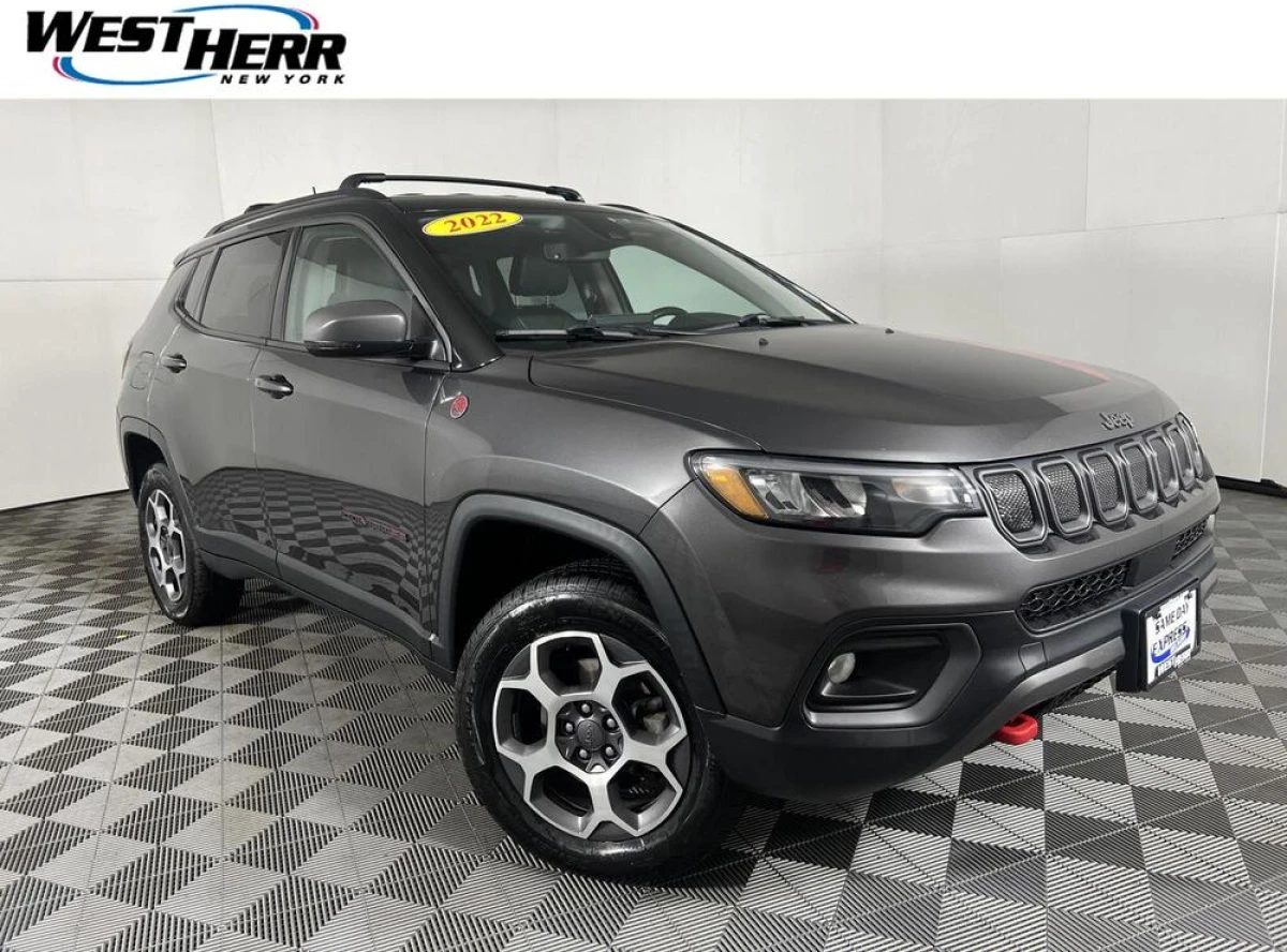 Pre-Owned 2022 Jeep Compass Trailhawk