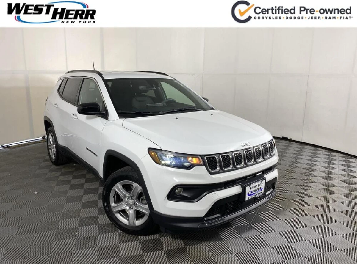 Certified Pre-Owned 2023 Jeep Compass Latitude