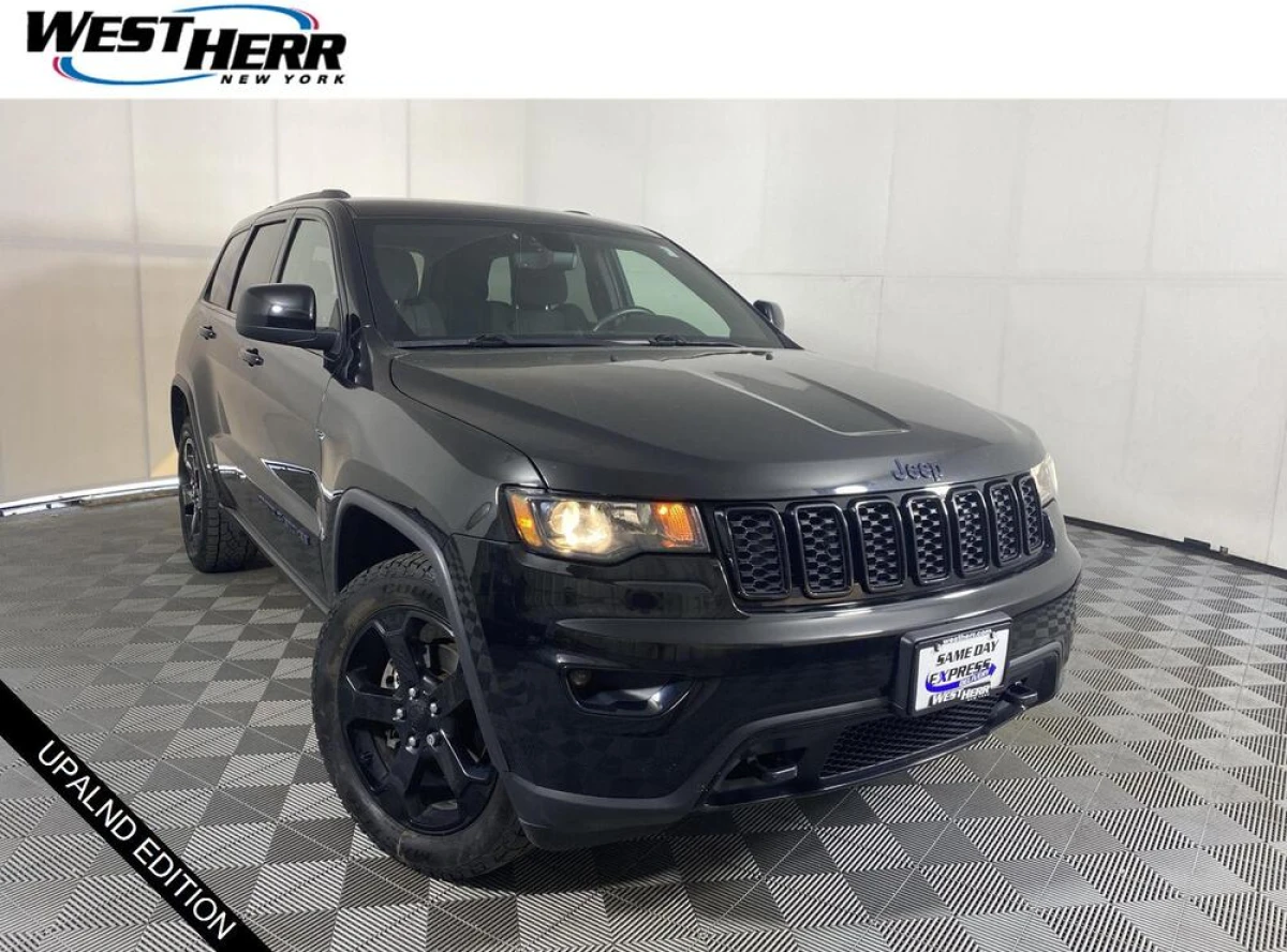 Pre-Owned 2019 Jeep Grand Cherokee Upland