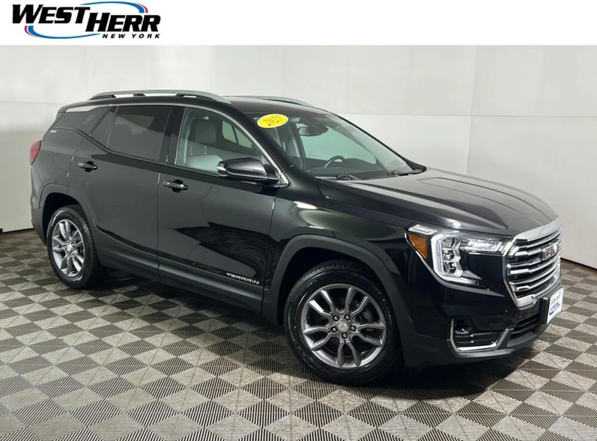 Pre-Owned 2023 GMC Terrain SLT