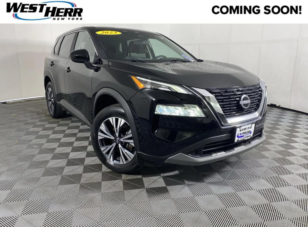 Pre-Owned 2023 Nissan Rogue SV
