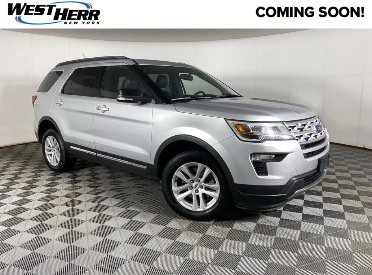 Pre-Owned 2018 Ford Explorer XLT