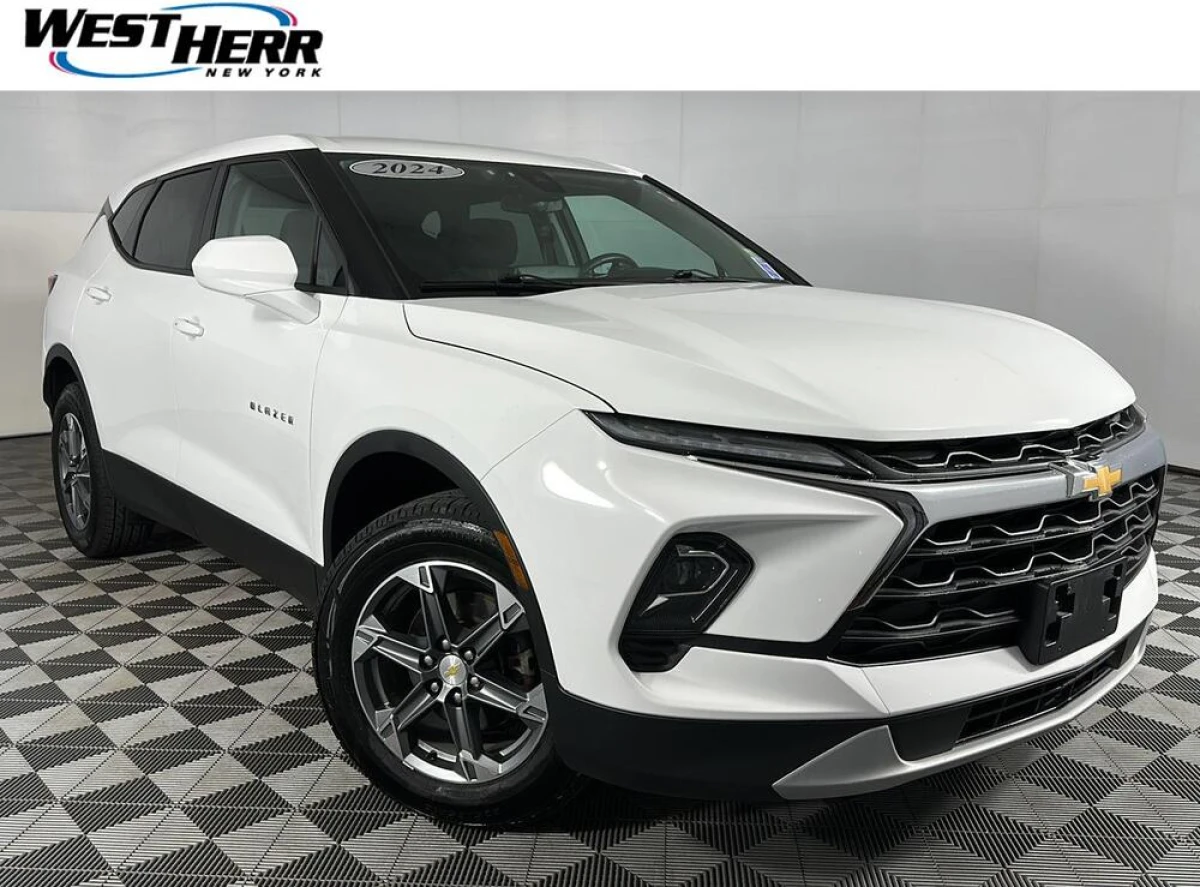 Pre-Owned 2024 Chevrolet Blazer LT