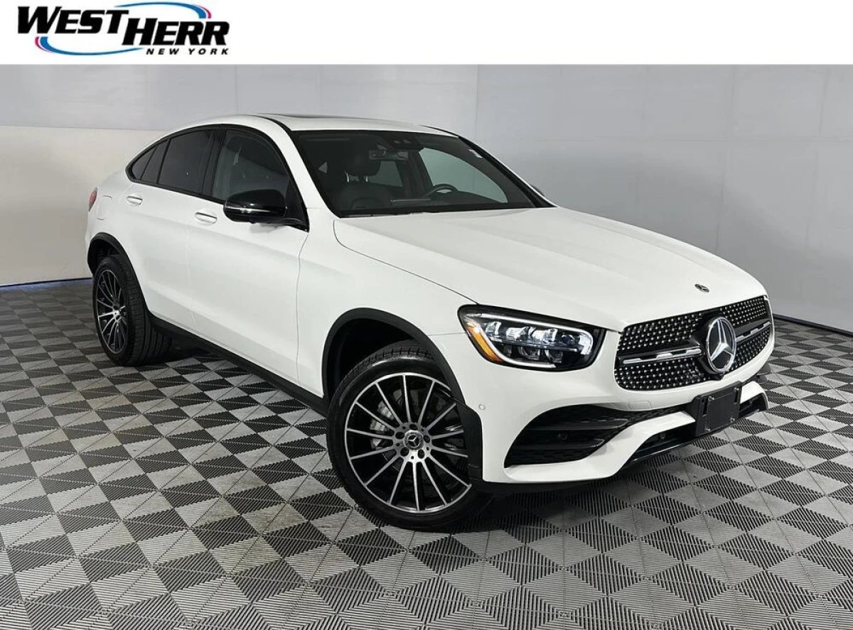 Pre-Owned 2023 Mercedes-Benz GLC 300
