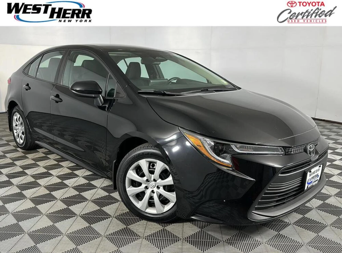 Certified Pre-Owned 2023 Toyota Corolla LE