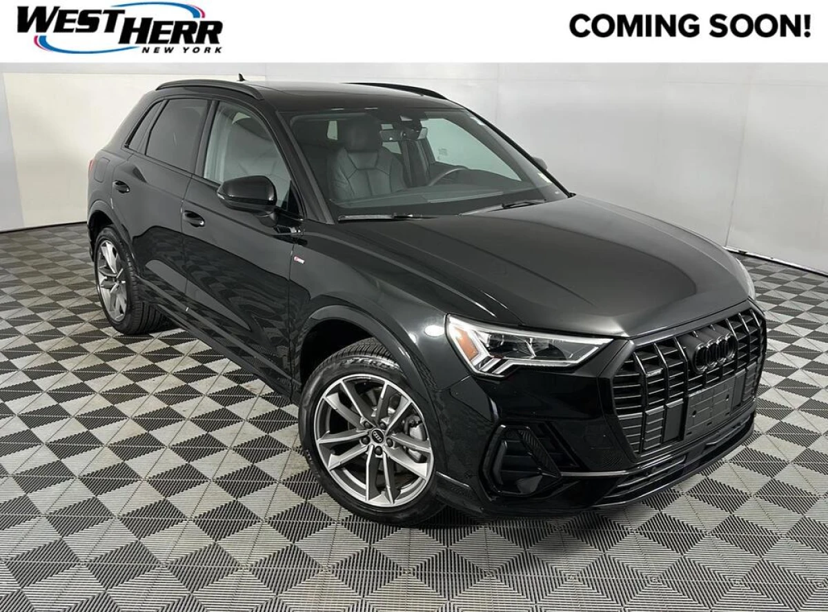 New 2025 Audi Q3 S line Premium