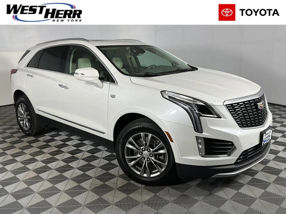 Pre-Owned 2023 Cadillac XT5 AWD Premium Luxury