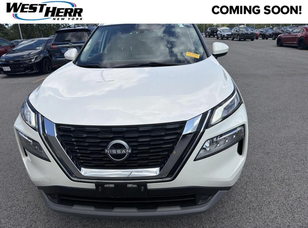 Pre-Owned 2023 Nissan Rogue SV