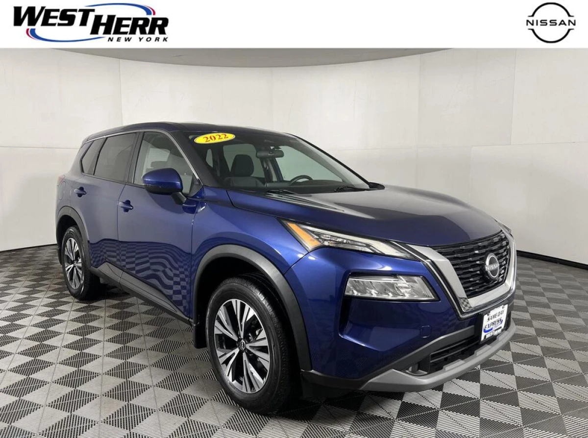 Pre-Owned 2022 Nissan Rogue SV