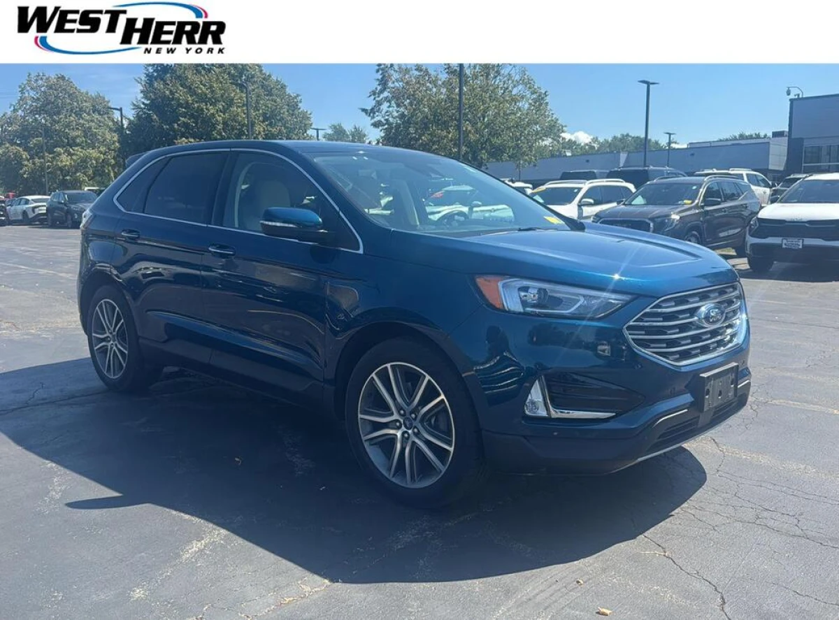 Pre-Owned 2020 Ford Edge Titanium