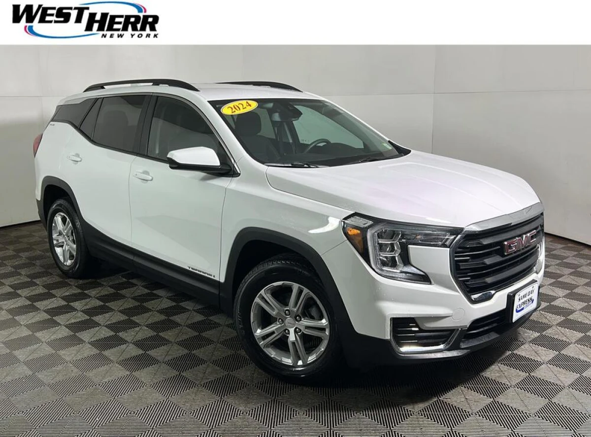 Pre-Owned 2024 GMC Terrain SLE