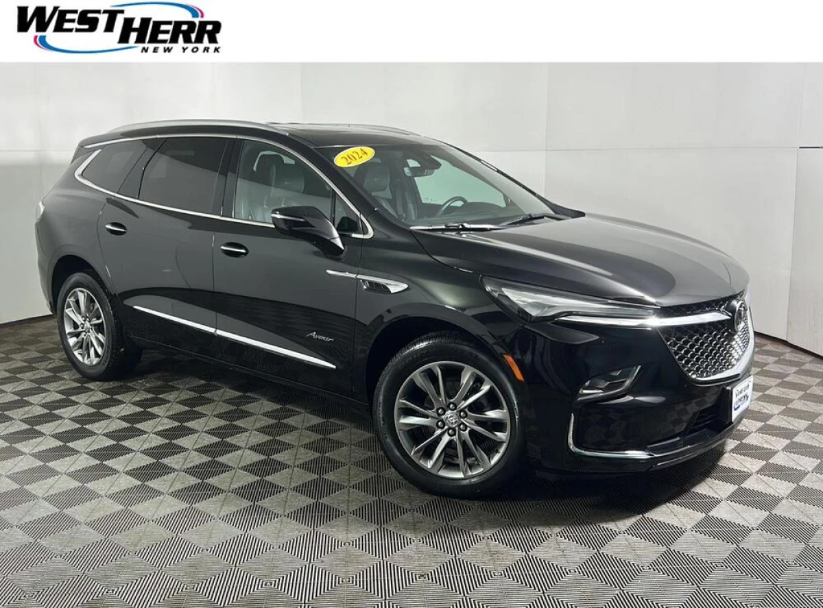 Pre-Owned 2024 Buick Enclave Avenir
