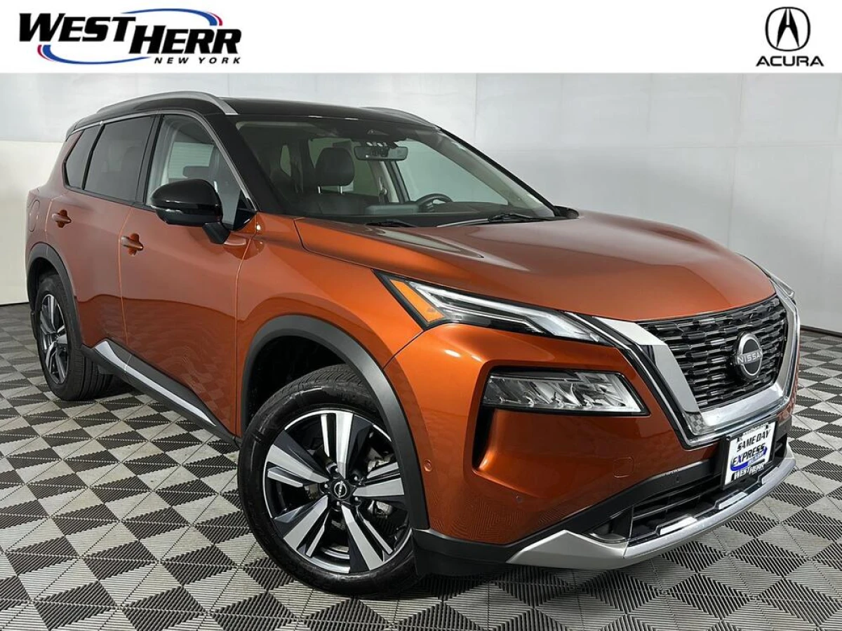 Pre-Owned 2023 Nissan Rogue Platinum
