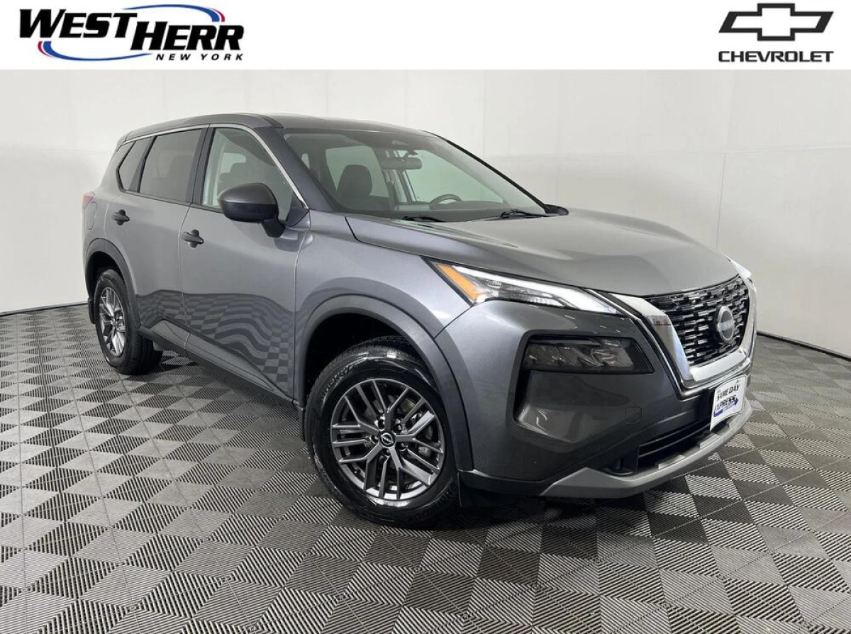 Pre-Owned 2023 Nissan Rogue S