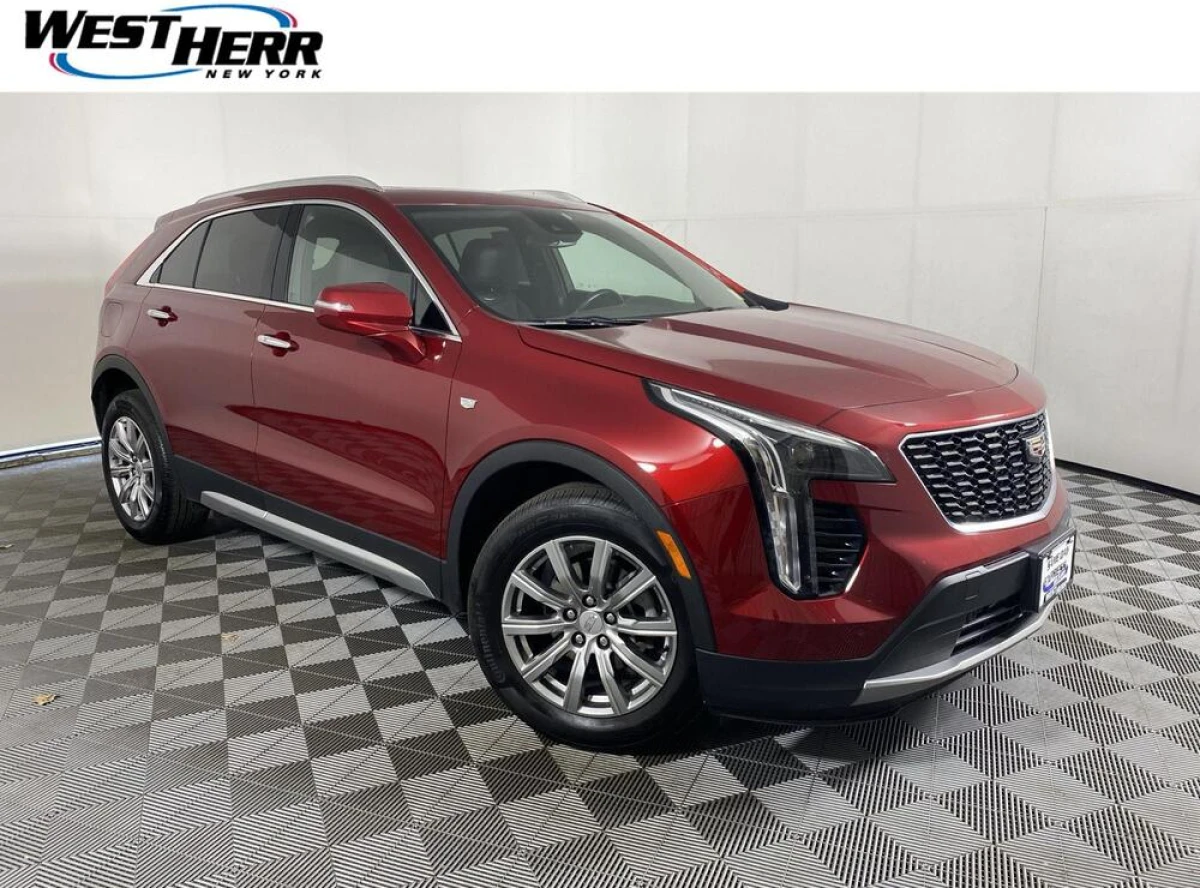 Pre-Owned 2023 Cadillac XT4 AWD Premium Luxury