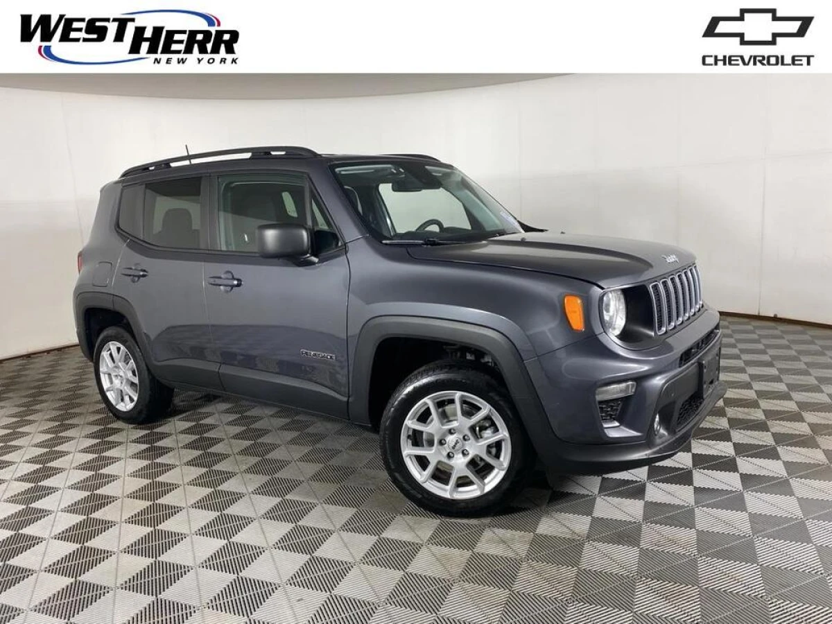 Pre-Owned 2022 Jeep Renegade Latitude